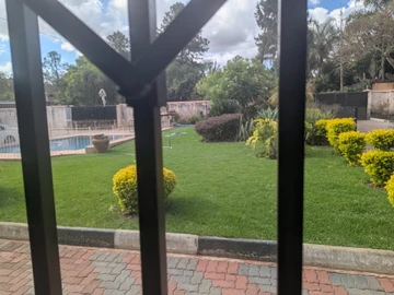6 Bedroom House