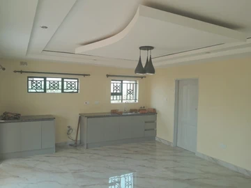 2 Bedroom Garden Flat