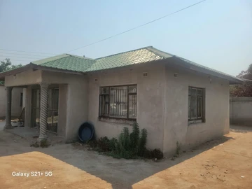 6 Bedroom House