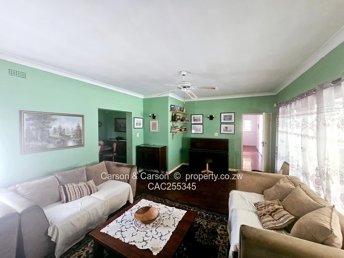 3 beds house for rent