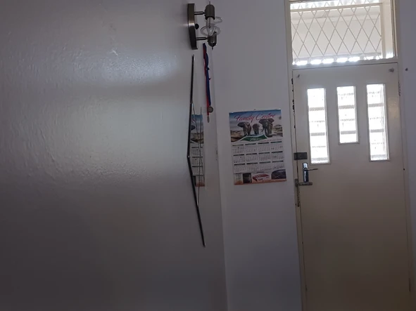 2 Bedroom Flat & Apartment