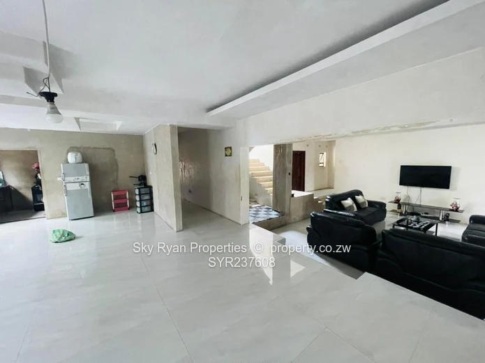 Glen Lorne Mothercare Double Storey For Sale