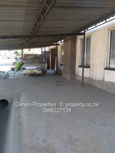 Spacious Home. Quiet Close. Title Deeds