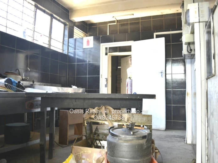 High-Visibility Corner Retail Space To Let – Mutare CBD Edge (Jairos Jiri Craft Centre)