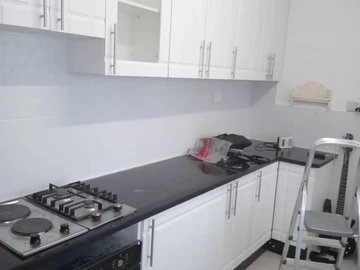 2 Bedroom Flat & Apartment
