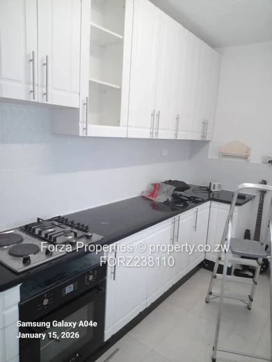 Modern 2-Bedroom Flat to Let