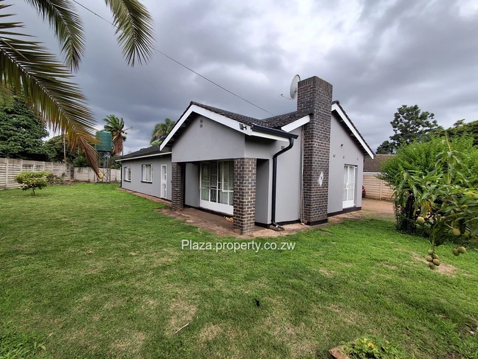 Strategically Located 4-Bedroom Family Home with Cottage – Sunridge, Harare Drive Frontage