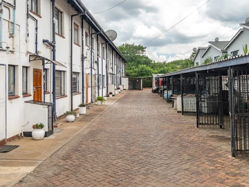 2 Bedroom Garden Flat