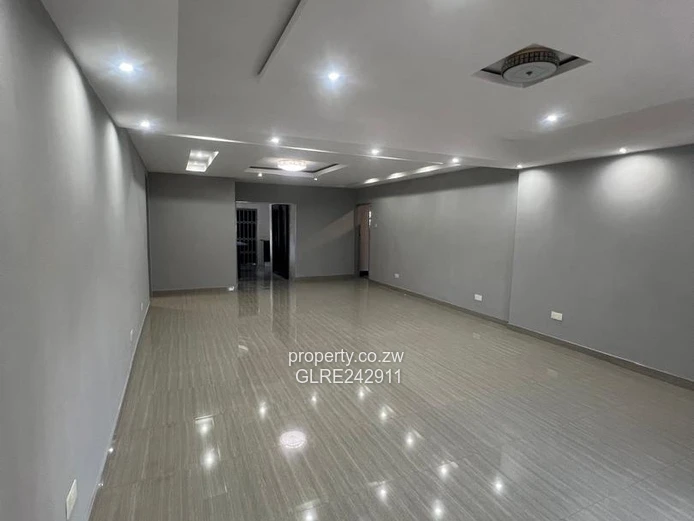 Modern 3-Bed Rockview Home — Open-plan & Paved Drive