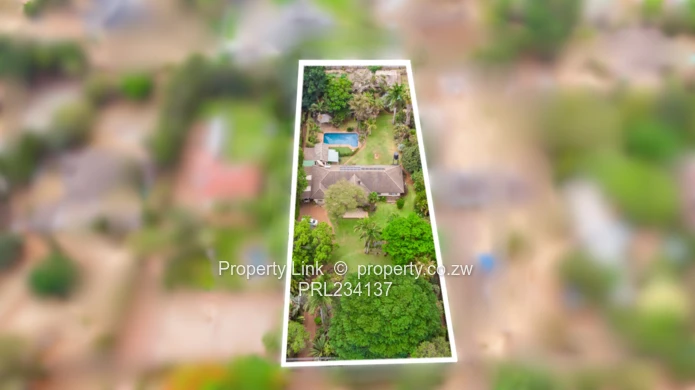 Timeless Family Home On 1 Acre With Borehole (Sole Mandate)