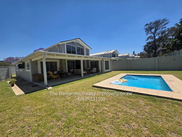 Beautiful Townhouse In Newlands