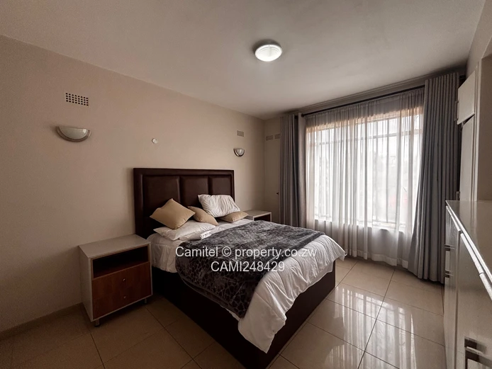 Newbury Avenues: Fully Furnished 2-Bed Flat with Borehole