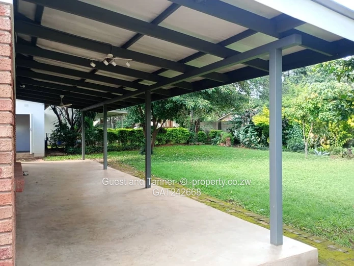 Beautiful Dual-Residence Property on 1,400sqm