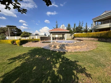 8 Bedroom House