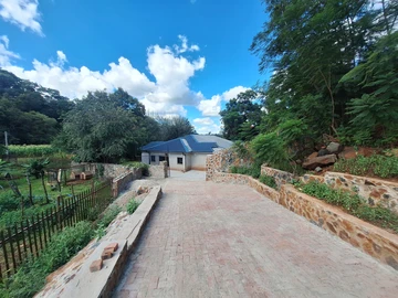 3 Bedroom Garden Flat