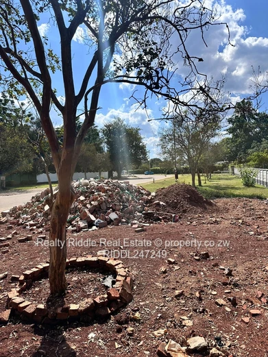 Eastlea land for sale with clean deed, Subdivision permit and approved plans for flats