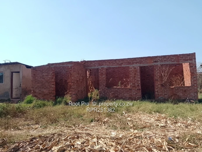 Dzivarasekwa stand for sale (Sole Mandate)