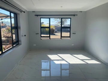 3 Bedroom Garden Flat