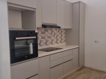 3 Bedroom Flat & Apartment