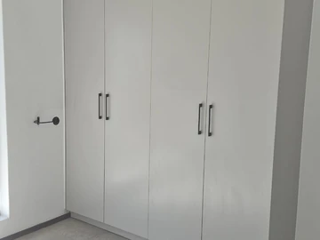2 Bedroom Flat & Apartment