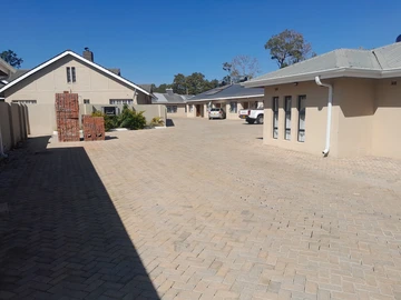 Modern 2-Bedroom Cluster for Sale – Bluffhill