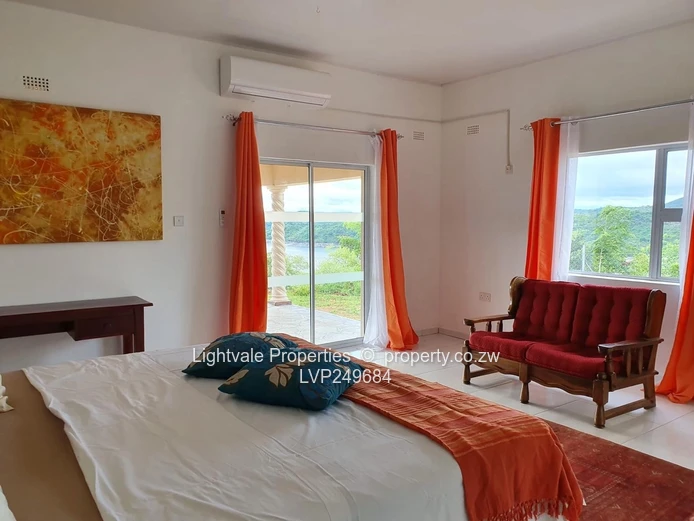 Neat and operational lodge in Kariba