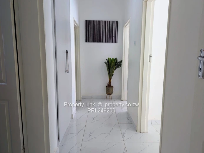 Perfect Blend of Well-Established & Modern Flat