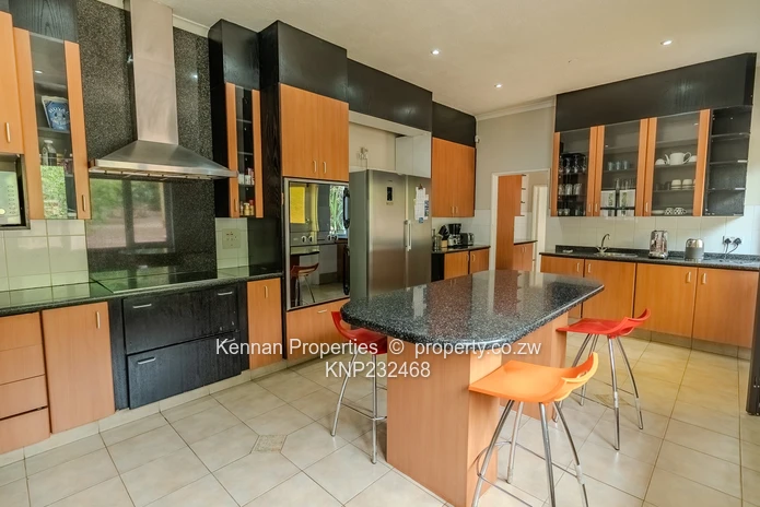 Deco Modern family home
