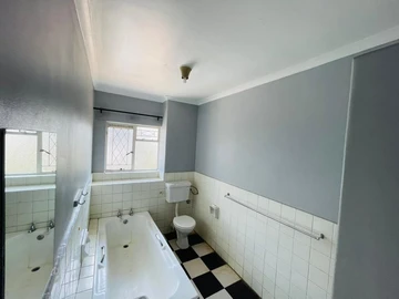 3 Bedroom Garden Flat