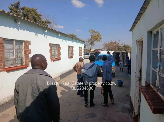 Chitungwiza Unit C House for Sale