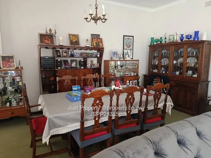 Eastlea House - Back On The Market Reduced To Go!
