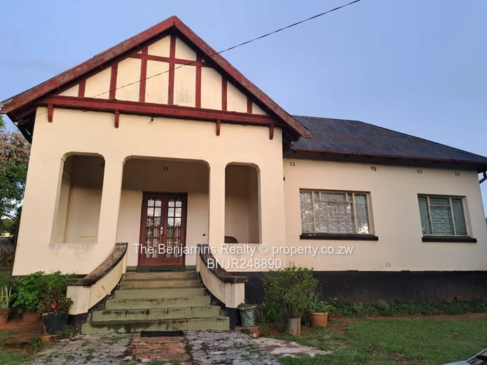 3 Bedroom House for Sale in Avenues Mutare