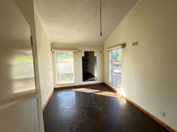 2 Bedroom Garden Flat