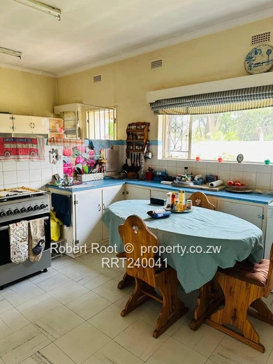 Well-Located Spacious Home Suitable for Office or as a spacious family home  (Sole Mandate)