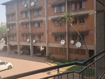 2 Bedroom Flat & Apartment