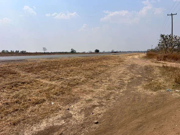 Commercial & Industrial Land