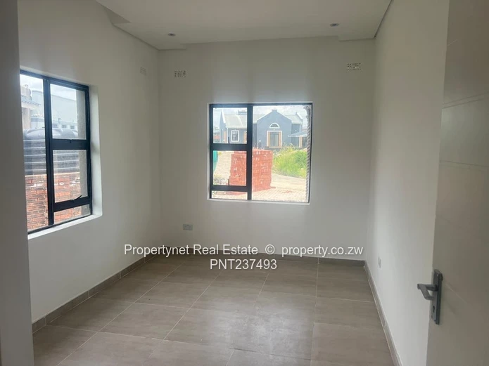 Modern neat family home!!!