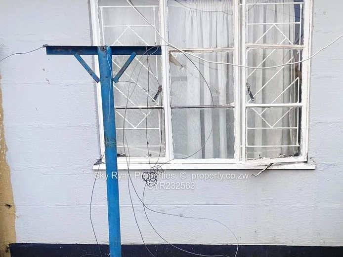 Glen Norah A Spaceman Area , Core House For Sale