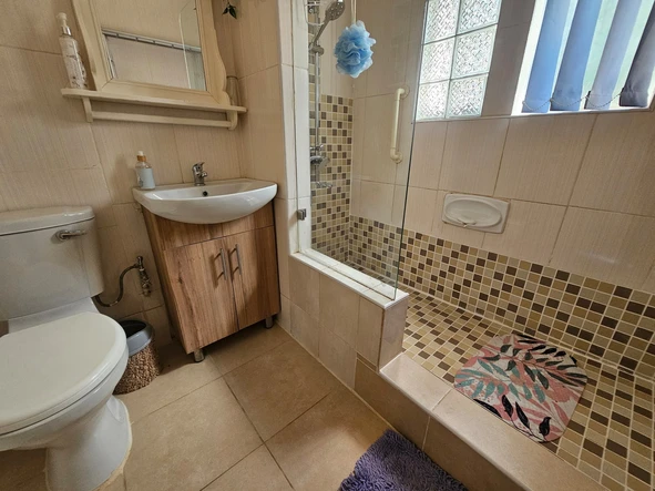 2 Bedroom Garden Flat