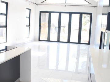 4 Bedroom Garden Flat