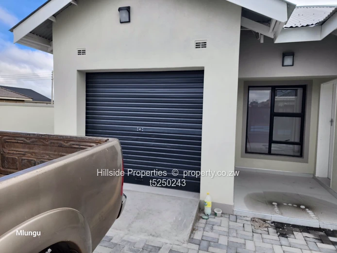 4bed house mabvazuwa phase 2 (Sole Mandate)