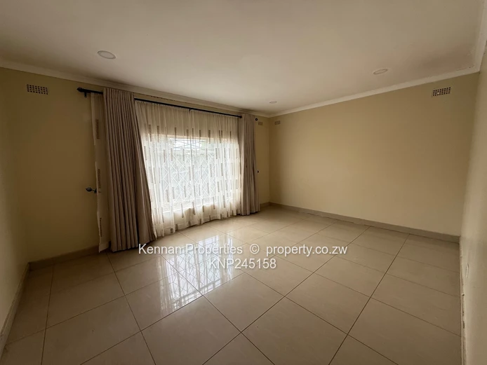 Spacious family home with attached 3 bedroom cottage