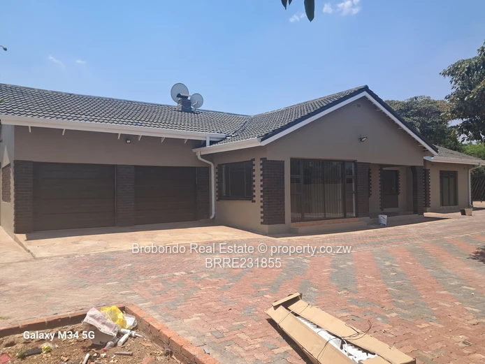 Westgate neat full house for Rent