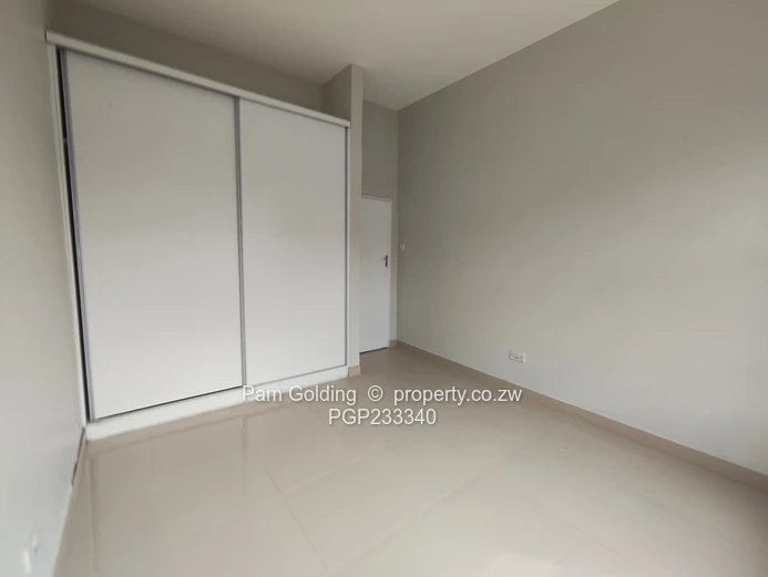 Modern Townhouse Cluster to Rent in New Marlborough