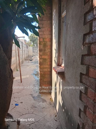 Kuwadzana Extension house for sale