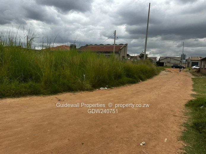 Budiriro 5 Corner stand for sale (Sole Mandate)