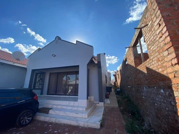 2 Bedroom Garden Flat