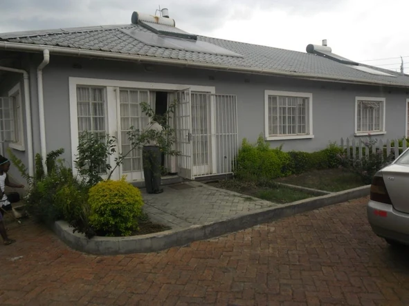 2 Bedroom Garden Flat
