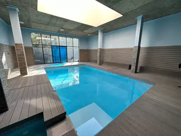 6 Unit Townhouse Complex