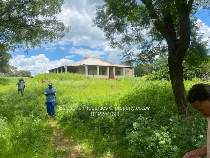 Prime Cattle Ranch: 809ha, 46km Bulawayo